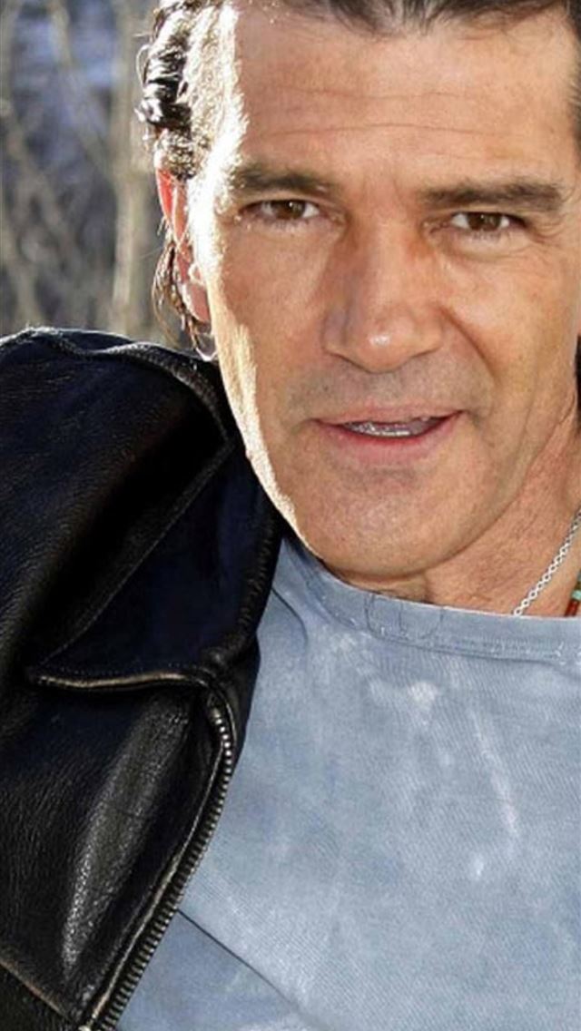 1284x2778 antonio banderas - antonio banderas iPhone Wallpaper