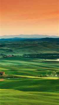 tuscan countryside wallpaper
