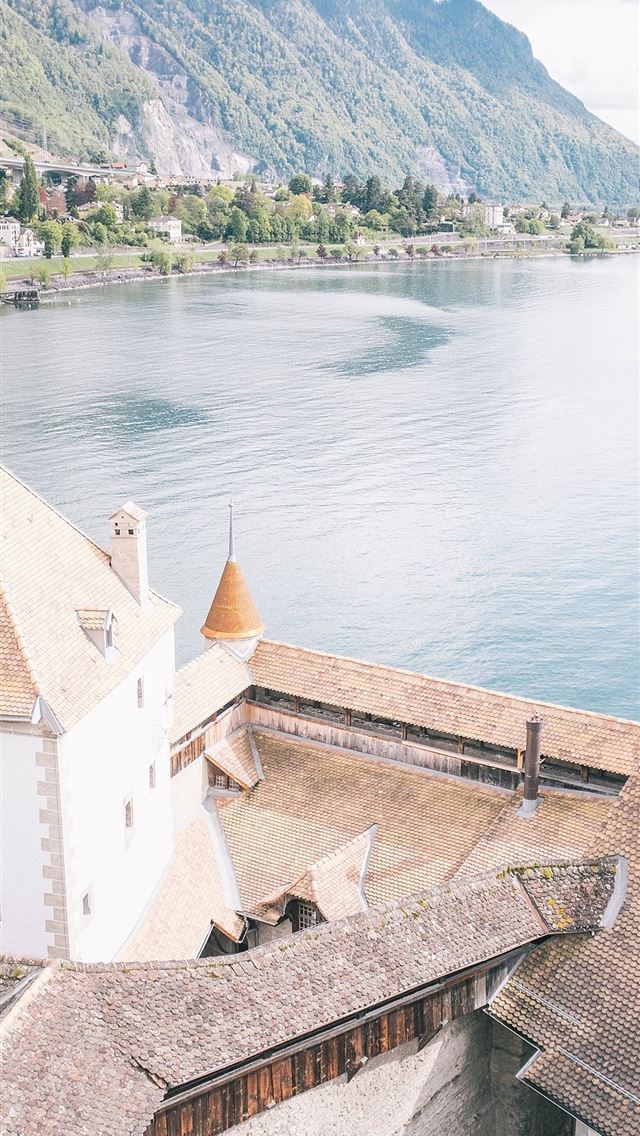 1125x2436 bern - bern iPhone Wallpaper