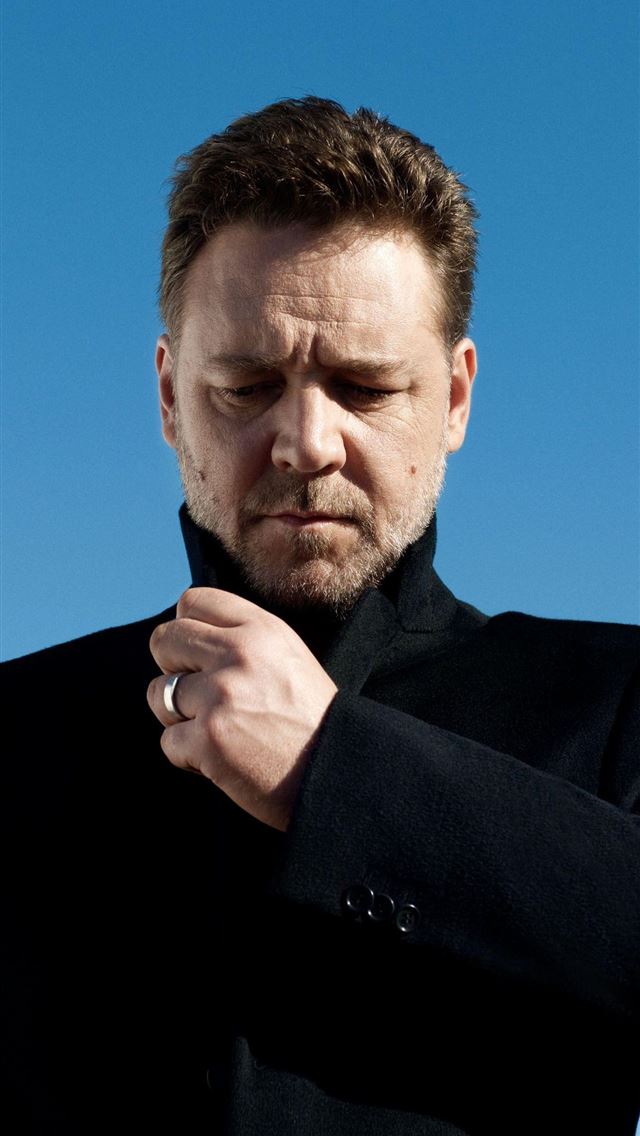 1284x2778 russell crowe -  iPhone Wallpaper