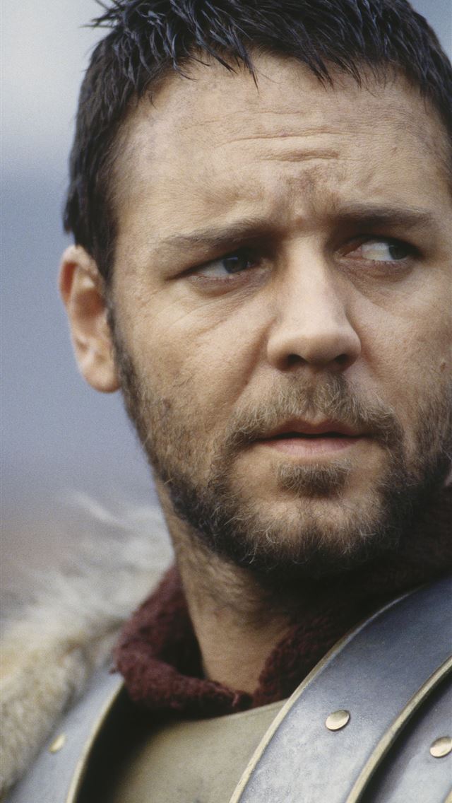 1284x2778 russell crowe -  iPhone Wallpaper