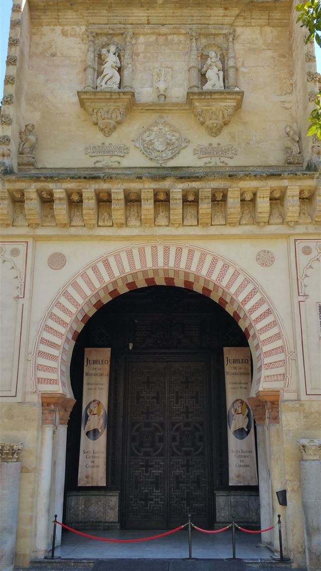 1284x2778 mosque of cordoba - mosque of cordoba iPhone Wallpaper