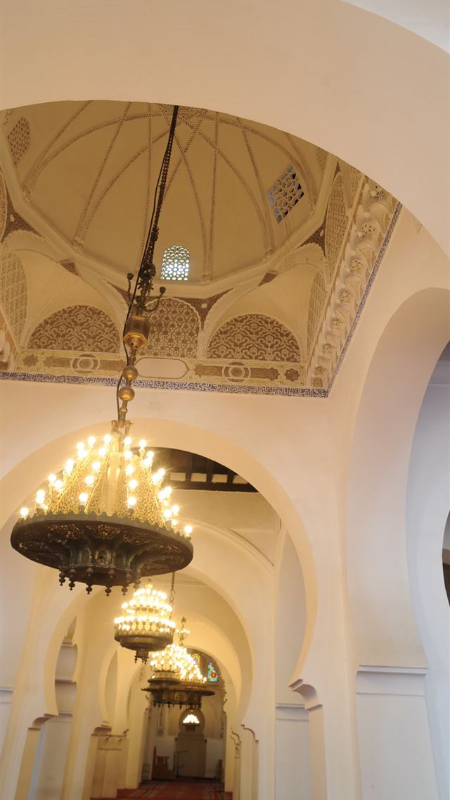 1125x2436 mosque of cordoba - mosque of cordoba iPhone Wallpaper