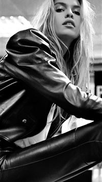 stella maxwell wallpaper