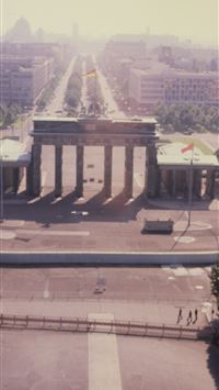 brandenburg gate wallpaper
