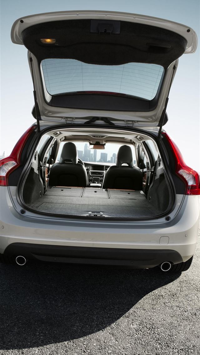 1284x2778 volvo v60 - volvo v60 iPhone Wallpaper
