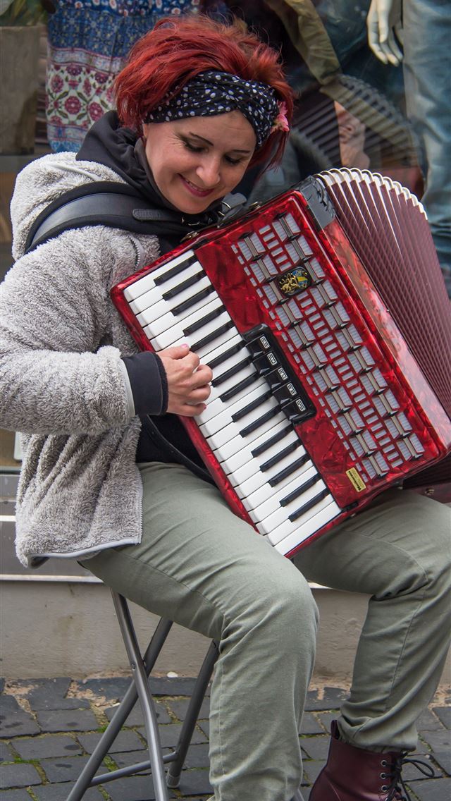 1284x2778 accordion - accordion iPhone Wallpaper