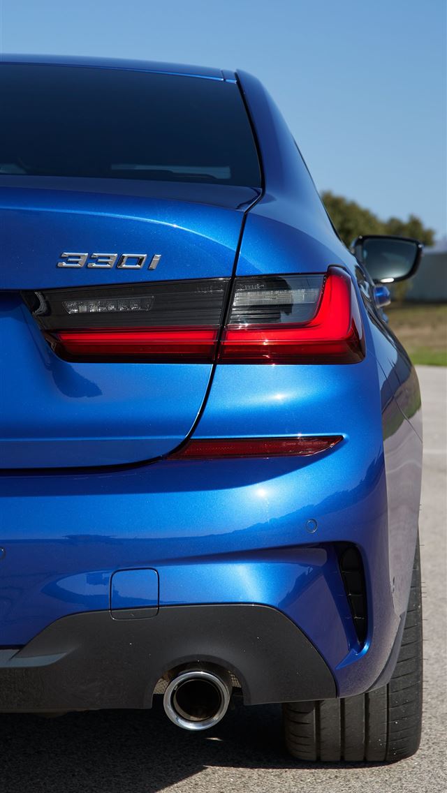 1284x2778 bmw m135i - bmw m135i iPhone Wallpaper