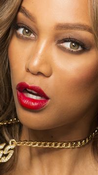 tyra banks wallpaper