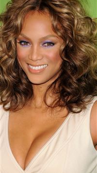tyra banks wallpaper