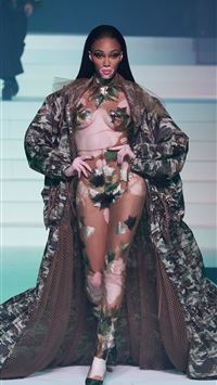 winnie harlow wallpaper