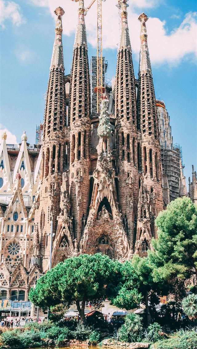 1284x2778 la sagrada familia - la sagrada familia iPhone Wallpaper