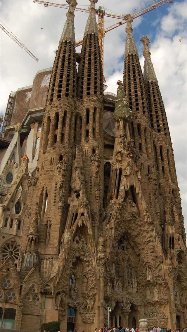 1284x2778 la sagrada familia - la sagrada familia iPhone Wallpaper
