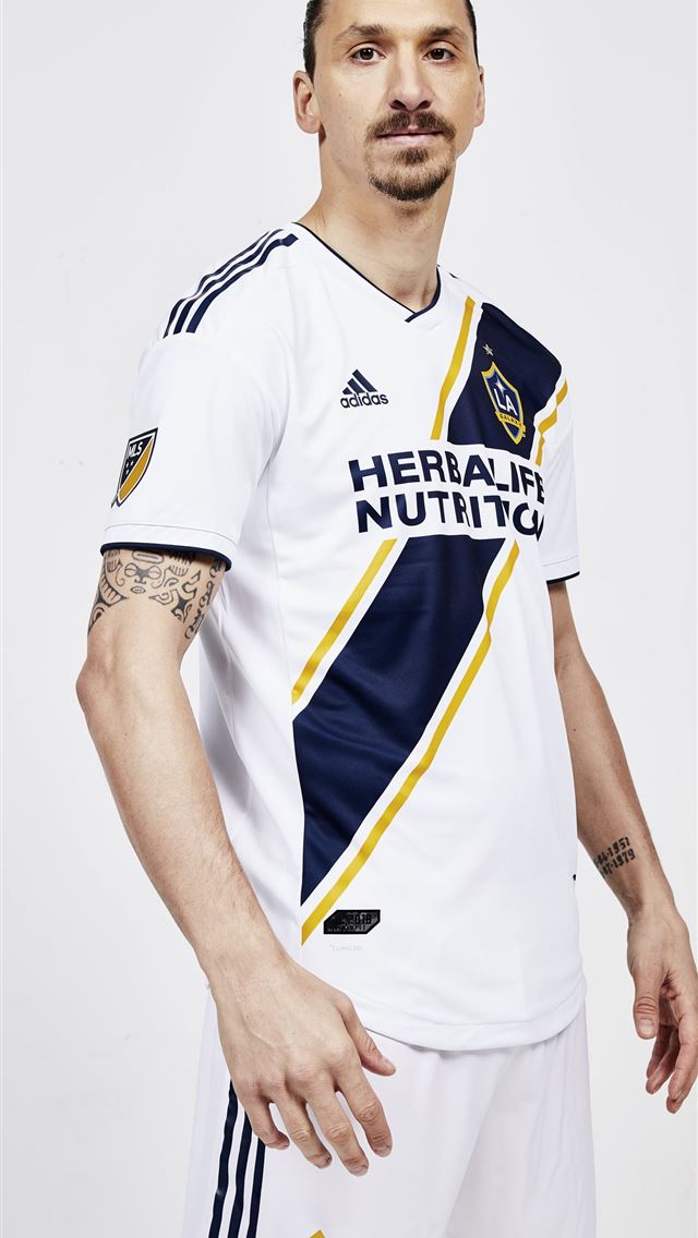 1284x2778 zlatan ibrahimovic la galaxy - zlatan ibrahimovic la galaxy iPhone Wallpaper