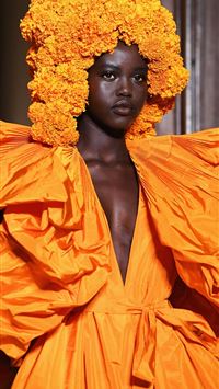 adut akech wallpaper