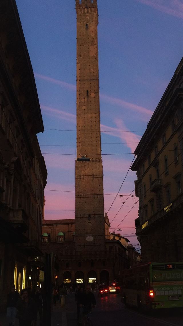 1284x2778 bologna - bologna iPhone Wallpaper
