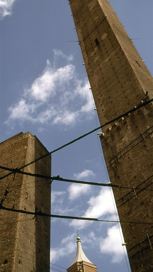 1284x2778 bologna - bologna iPhone Wallpaper