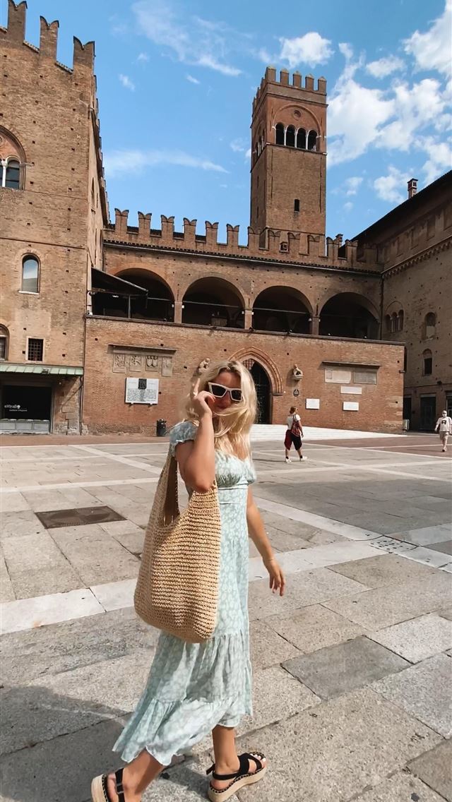 1284x2778 bologna - bologna iPhone Wallpaper