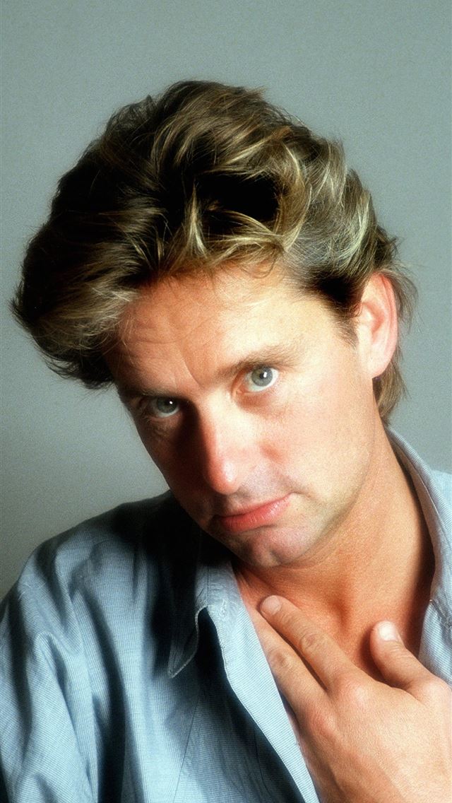 1284x2778 michael douglas - michael douglas iPhone Wallpaper