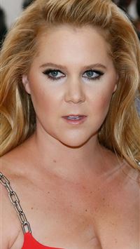 amy schumer wallpaper