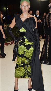 adwoa aboah wallpaper