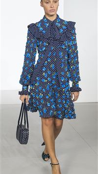 adwoa aboah wallpaper