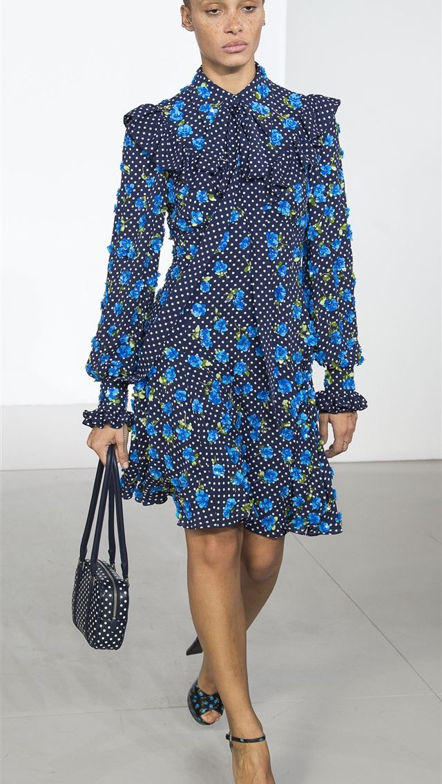 1284x2778 adwoa aboah - adwoa aboah iPhone Wallpaper