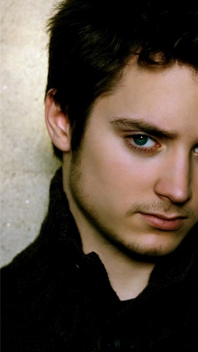 1284x2778 elijah wood - elijah wood iPhone Wallpaper