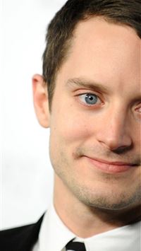 elijah wood wallpaper