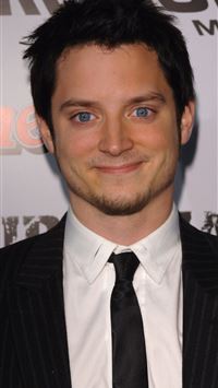 elijah wood wallpaper