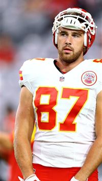 travis kelce wallpaper