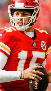 travis kelce wallpaper