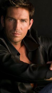 nyle dimarco wallpaper