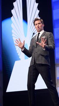 trevor noah wallpaper