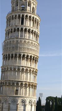 pisa wallpaper