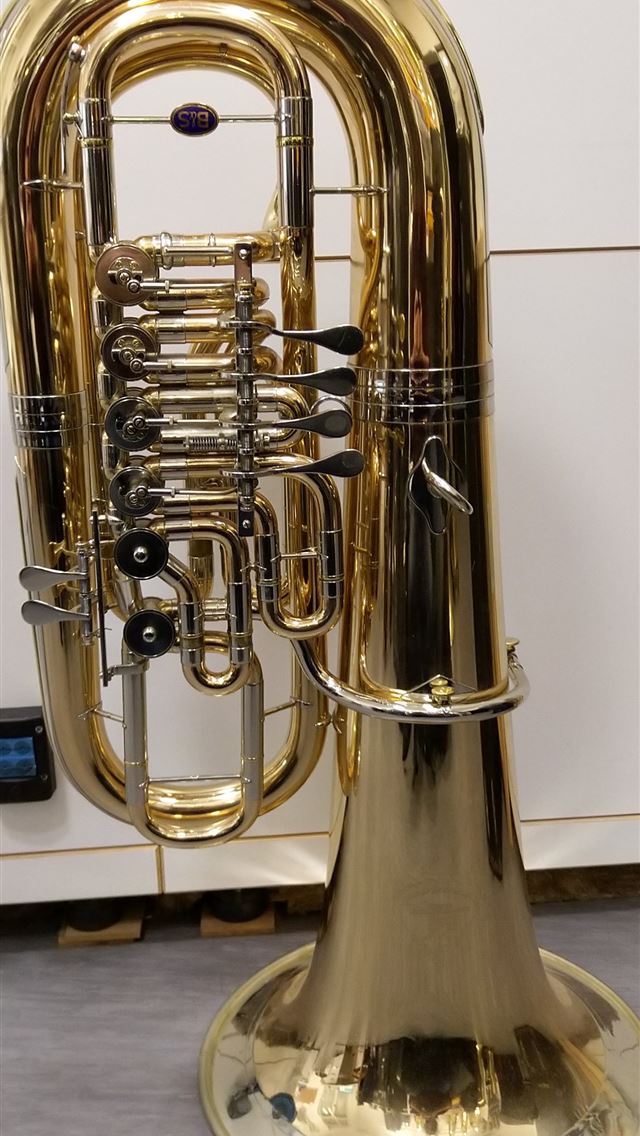 1284x2778 tuba - tuba iPhone Wallpaper