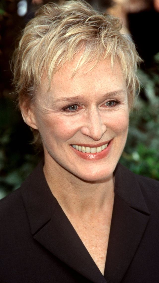 1125x2436 glenn close - glenn close iPhone Wallpaper
