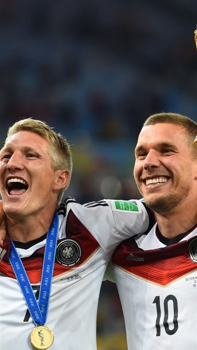 1284x2778 schweinsteiger - schweinsteiger iPhone Wallpaper