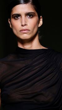 mica arganaraz wallpaper