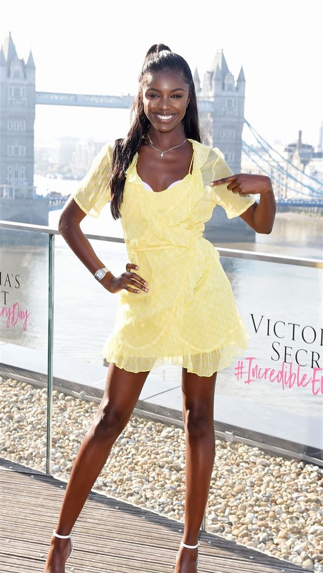 1284x2778 leomie anderson - leomie anderson iPhone Wallpaper