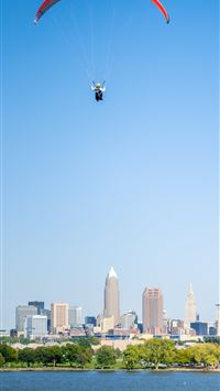 parachuting wallpaper