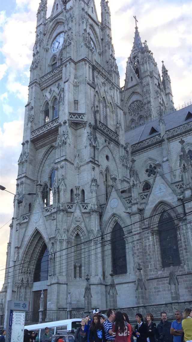 1284x2778 quito - quito iPhone Wallpaper