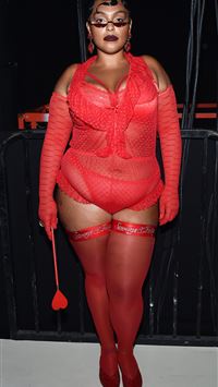 paloma elsesser wallpaper