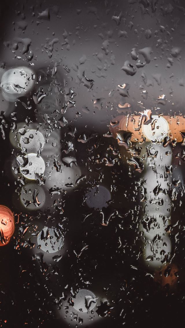 1284x2778 tilt shift view of rain drops - canada iPhone Wallpaper