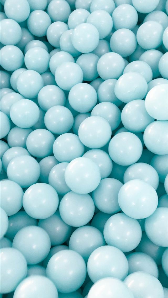 1284x2778 light blue ball lot - clean iPhone Wallpaper