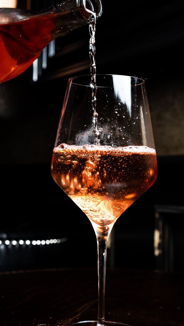 1284x2778 liquor pours in wine glass - food iPhone Wallpaper
