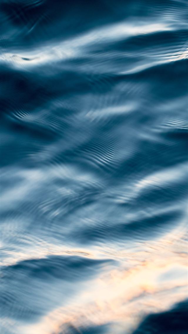 1284x2778 Calm yet chaotic - ocean iPhone Wallpaper