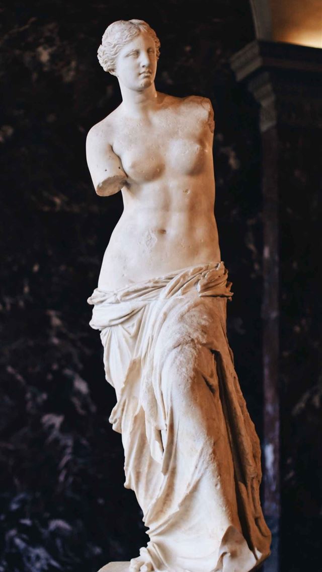 1284x2778 white statue of a man - art iPhone Wallpaper
