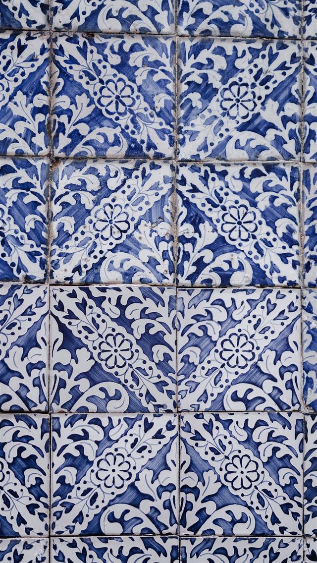 1284x2778 white and blue floral tiles - portugal iPhone Wallpaper