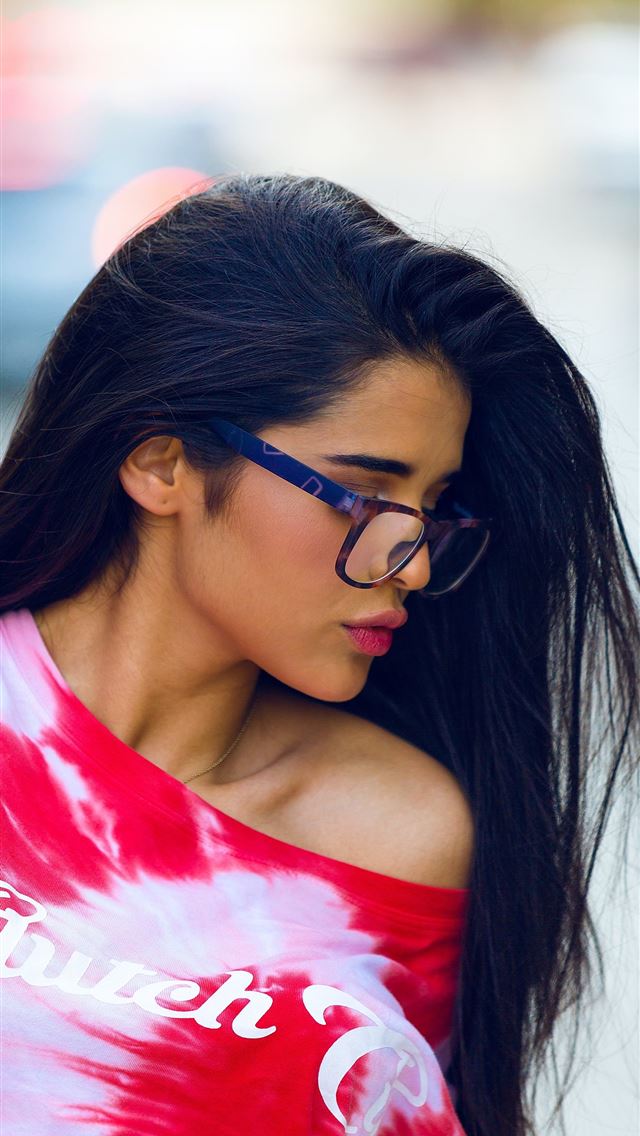 1284x2778 selective focus of woman wearing red and white flo... - girl iPhone Wallpaper